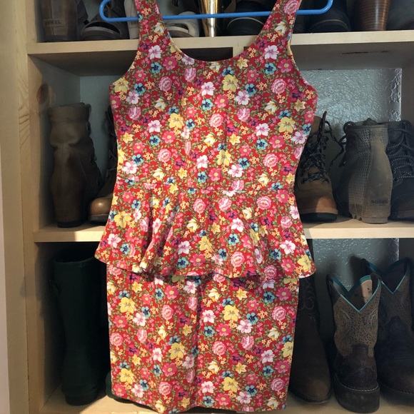 Forever 21 Dresses & Skirts - Floral dress